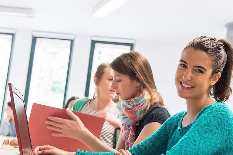 Dekoratives Bild der Kachel 'Unsere Lehramtsshystudiengnge'