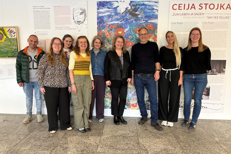  Haben den Workshop organisiert und geleitet (v.l.): Hristo Kapitanov, Martina Sievi, Mona  Binder, Lorely French, Kathrin Plank, Sarka Maresova, Thomas Höhne, Michelle Berger und Anneliese  Fraser; Foto: Universität Passau