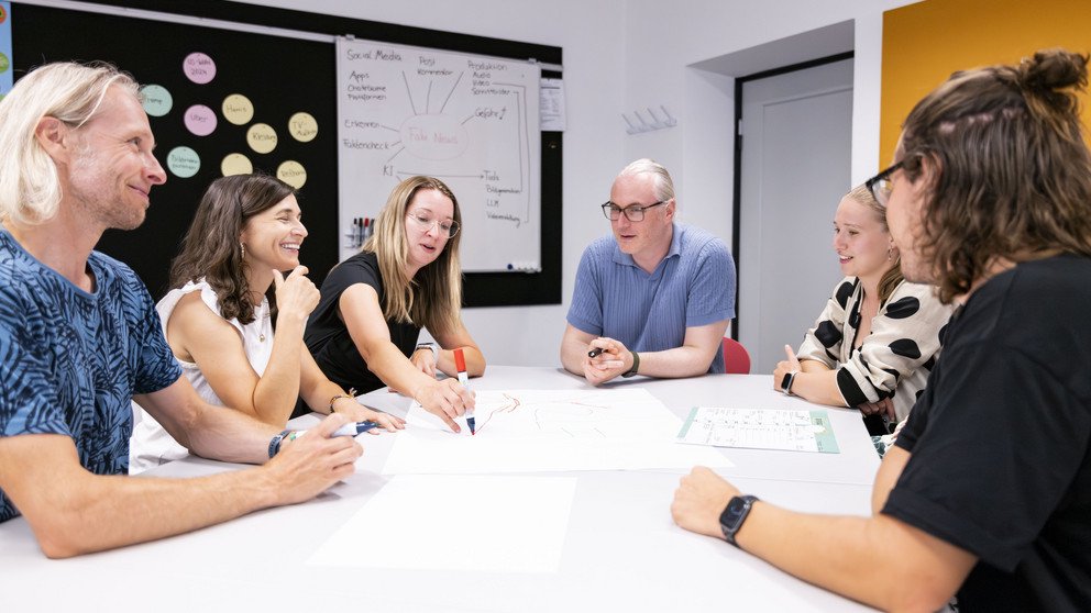 ZLF Team am arbeiten