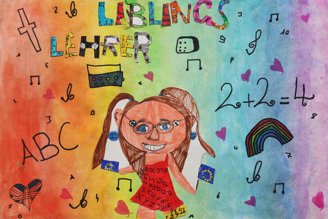 Luisa Reitberger & Helena Niedermeier, 3b, Grundschule B&uuml;chlberg, Kunstwerk "'Ein bisschen verr&uuml;ckt" (H&auml;ngt im Flur zum MakerSpace)