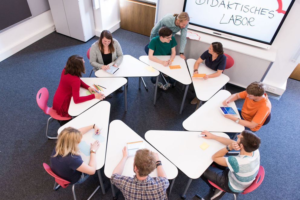 Frontalunterricht war gestern: Im "Klassenzimmer der Zukunft" macht flexibles Mobiliar neue Unterrichtsformate und -situationen möglich.